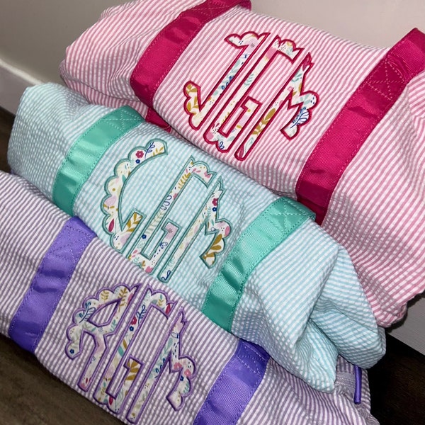 Seersucker girls duffle bag applique embroidery monogram personalized initals carry on bags baby girl toddler travel bag overnight