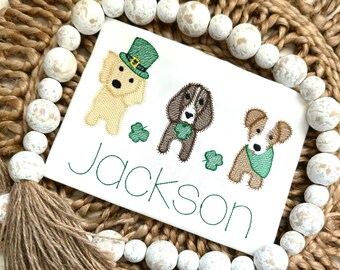 St. Patrick's Day puppy klaver hond borduurwerk / monogram t-shirt / baby peuter jongen shirt gepersonaliseerde outfit met lange mouwen bubble romper