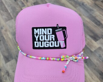 Mind your Dugout trucker hat