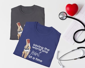 Koszulka unisex „Saving The World”, prezent dla chiropraktyka, koszulka z terapią zajęciową, prezent dla studenta pielęgniarstwa, prezent dla lekarza ortopedycznego, prezent dla lekarza