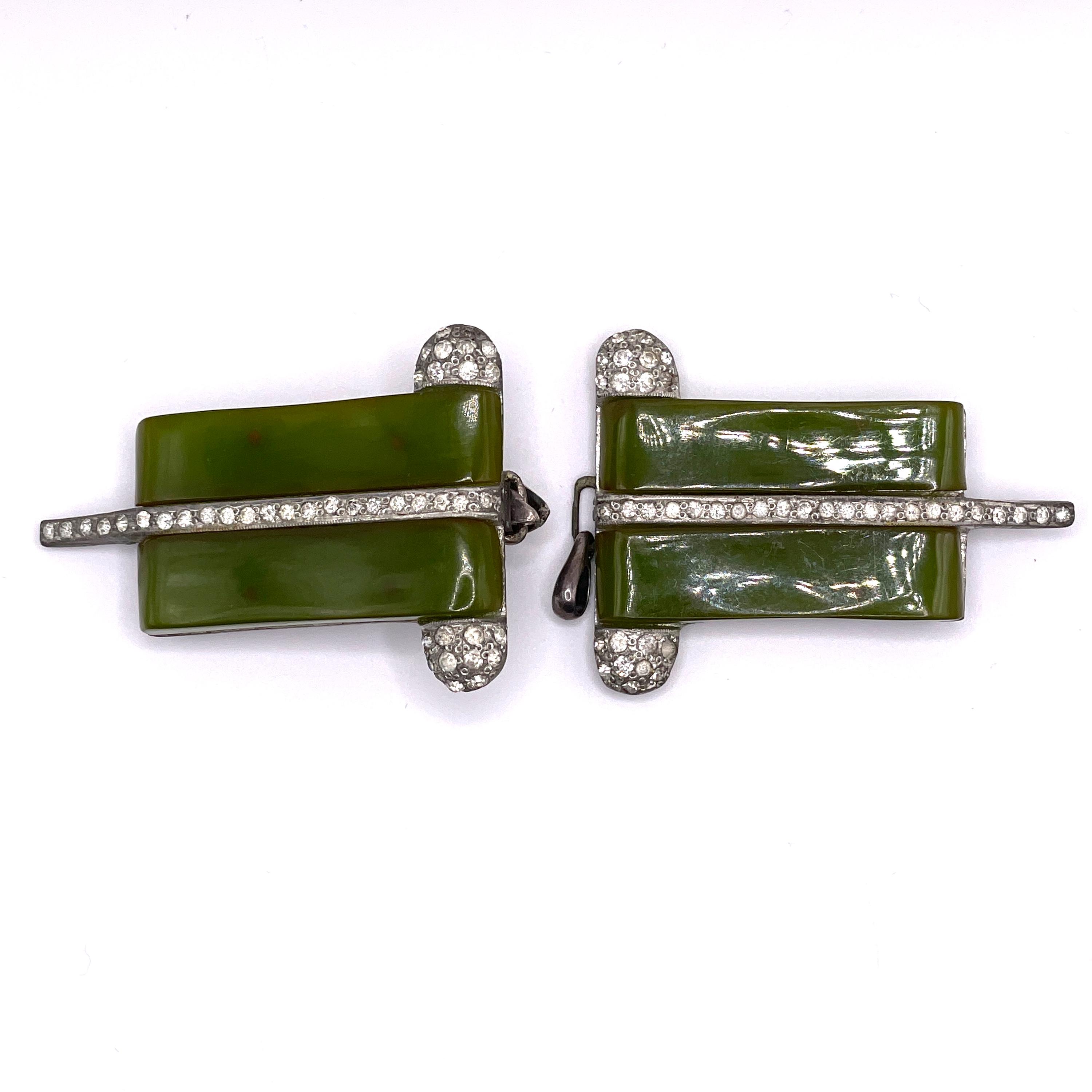 Buckle Accent, Clasp, Vintage Green Bakelite, unique, 2.5\