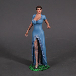 Scale Figure handpainted / Unpainted resin girl woman in 1/24 1/32 1/18 1/43
