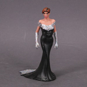 Scale Figure handpainted / Unpainted resin  girl dress woman in 1/24 1/32 1/18 1/43