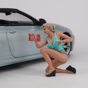 Maßstabsfigur handbemalt / unbemalt Kunstharz blonde Frau mit Waschlappen ( ohne Auto ) in 1/24 1/32 1/18 1/43