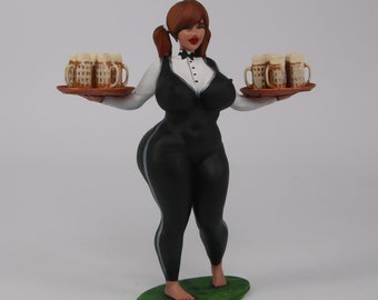 Scale Figure handpainted / Unpainted resin girl woman waitress with beer in 1/24 1/32 1/18 1/43
