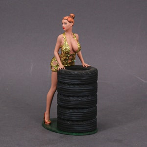 Figura a escala pintada a mano / Sin pintar de resina niña mujer con neumáticos (sin coche) en 1/24 1/32 1/18 1/43