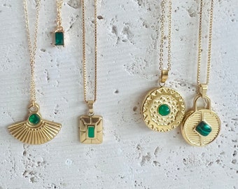 Green Vintage 14K Gold-Filled Necklace / Emerald Green Necklace / Italian Gold Necklace / Dainty Necklace / Trendy Necklace / Gold Necklace