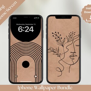 Op de afbeelding: Een set van twee bijpassende iPhone-achtergronden. De eerste achtergrond heeft een bruine achtergrond met zwarte geometrische vormen. De tweede achtergrond heeft een bruine achtergrond met een lijntekening van een gezicht en bladeren. De tekst "Wednesday, September 13" en "6:24" wordt weergegeven op de eerste achtergrond.