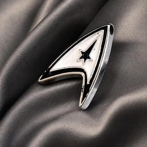 Star Trek Pin - Etsy