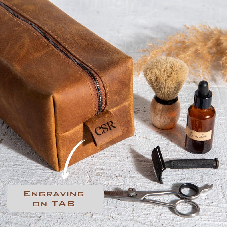 Personalized Leather Dopp Kit, Groomsmen Gift, Anniversary Gifts For Men, Toiletry Bag, Birthday Gift, Fathers Day, Graduation Gift, Bag for Him, Wedding Gift for Men, Husband, Daddy, Boyfriend, Best Man, Engraving, Handmade Top Grain Cowhide