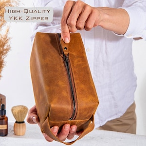Personalized Leather Dopp Kit, Groomsmen Gift, Anniversary Gifts For Men, Toiletry Bag, Birthday Gift, Fathers Day, Graduation Gift, Bag for Him, Wedding Gift for Men, Husband, Daddy, Boyfriend, Best Man, Engraving, Handmade Top Grain Cowhide