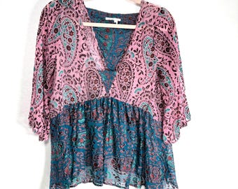 Anthropologie Floreat Valo Velvet Burnout Boho Silk Blend Top w kolorze turkusowo-różowym S