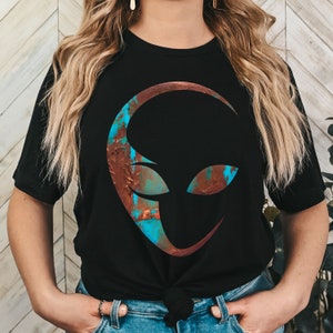 Turquoise Copper Alien Head Silhouette Tshirt, Faux Paint Extra-Terrestrial Face Shape Design Top, Trendy Gift Tee Shirt for UFO Lover