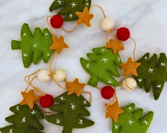 Felted Christmas Tree Garland | Whimsical Vintage Christmas Trees| Winter Holiday Christmas Decor | Felted Wool Garland