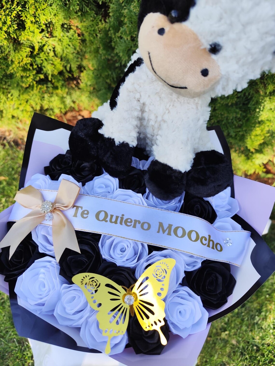 Cow Ribbon Ramo Vaquita Ramo Buchon, Cow Plushie Ramo Buchon, Eternal Rose Bouquet ...