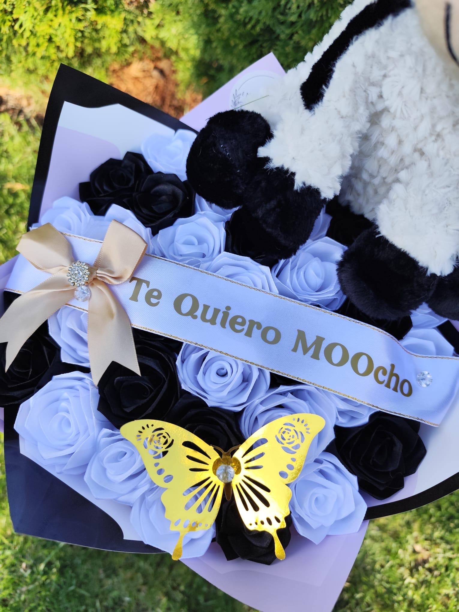 Cow Ribbon Ramo Vaquita Ramo Buchon, Cow Plushie Ramo Buchon, Eternal Rose Bouquet ...