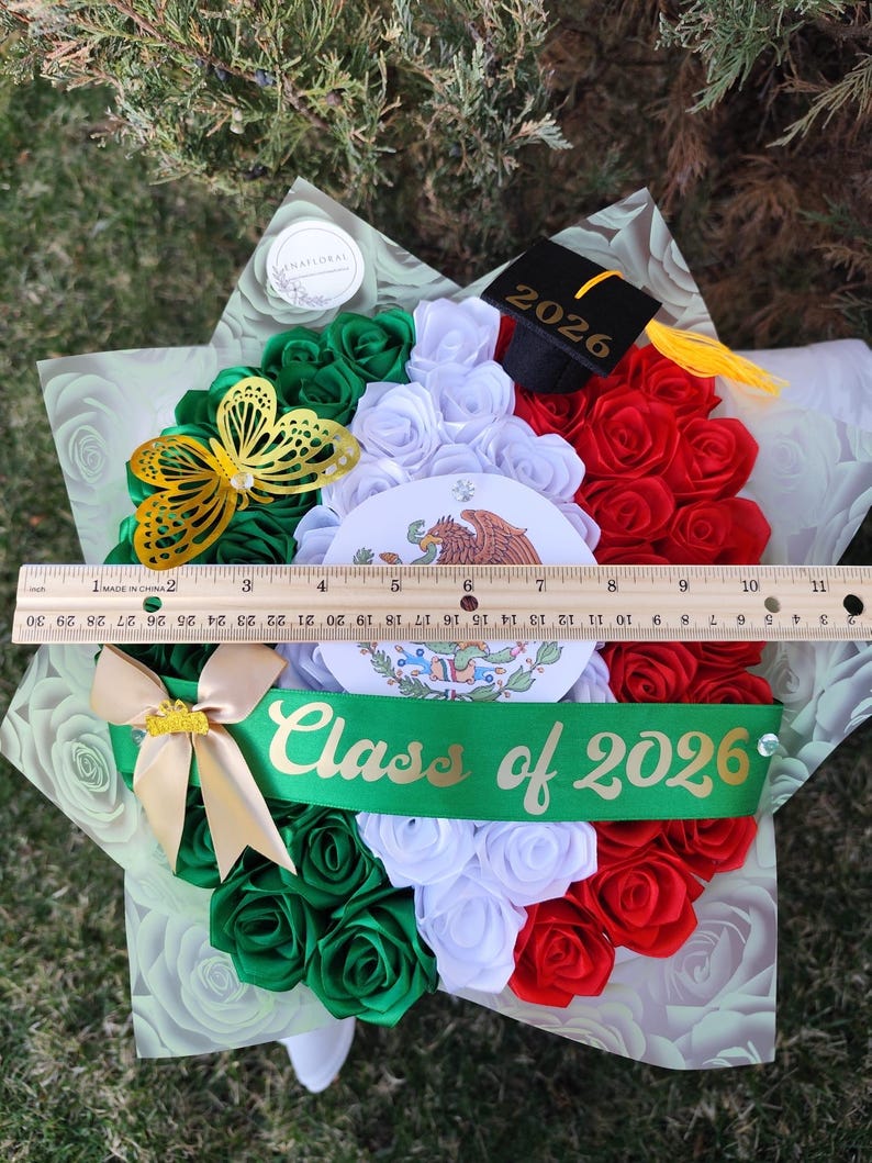Mexican Flag Ramo Buchon, Graduation Bouquet, Patriotic Bouquet ...