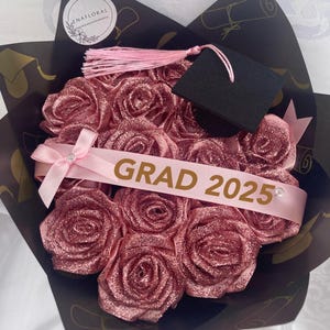 Graduierung Blumenstrauß, Benutzerdefinierte grad Ramo Buchon, Glitter Grad 2025 Geschenk, Rose Gold Glitter Rose, ewige Rose Bouquet, immer dauerhafte künstliche Blumen