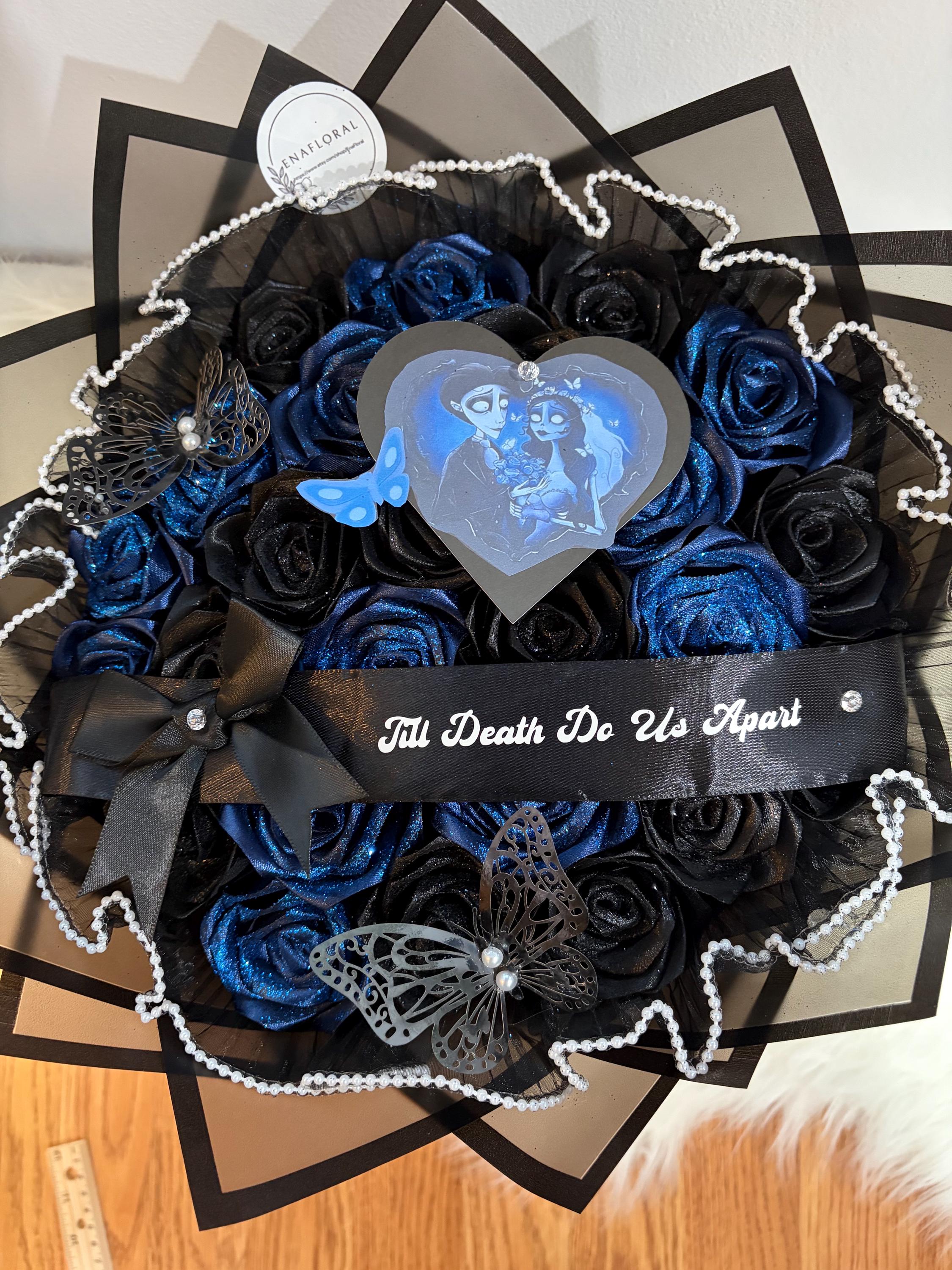 Spooky Ramo Scary Bouquet, Valentineโs Day Spooky Ramo Buchon, Keepsake Gift ...