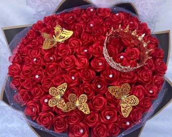 100 Rose Ramo Buchon w/ Crown, Queen Bouquet, Eternal Rose Bouquet, Birthday Bouquet, Engagement Bouquet, Ever Lasting Flower Arrangement