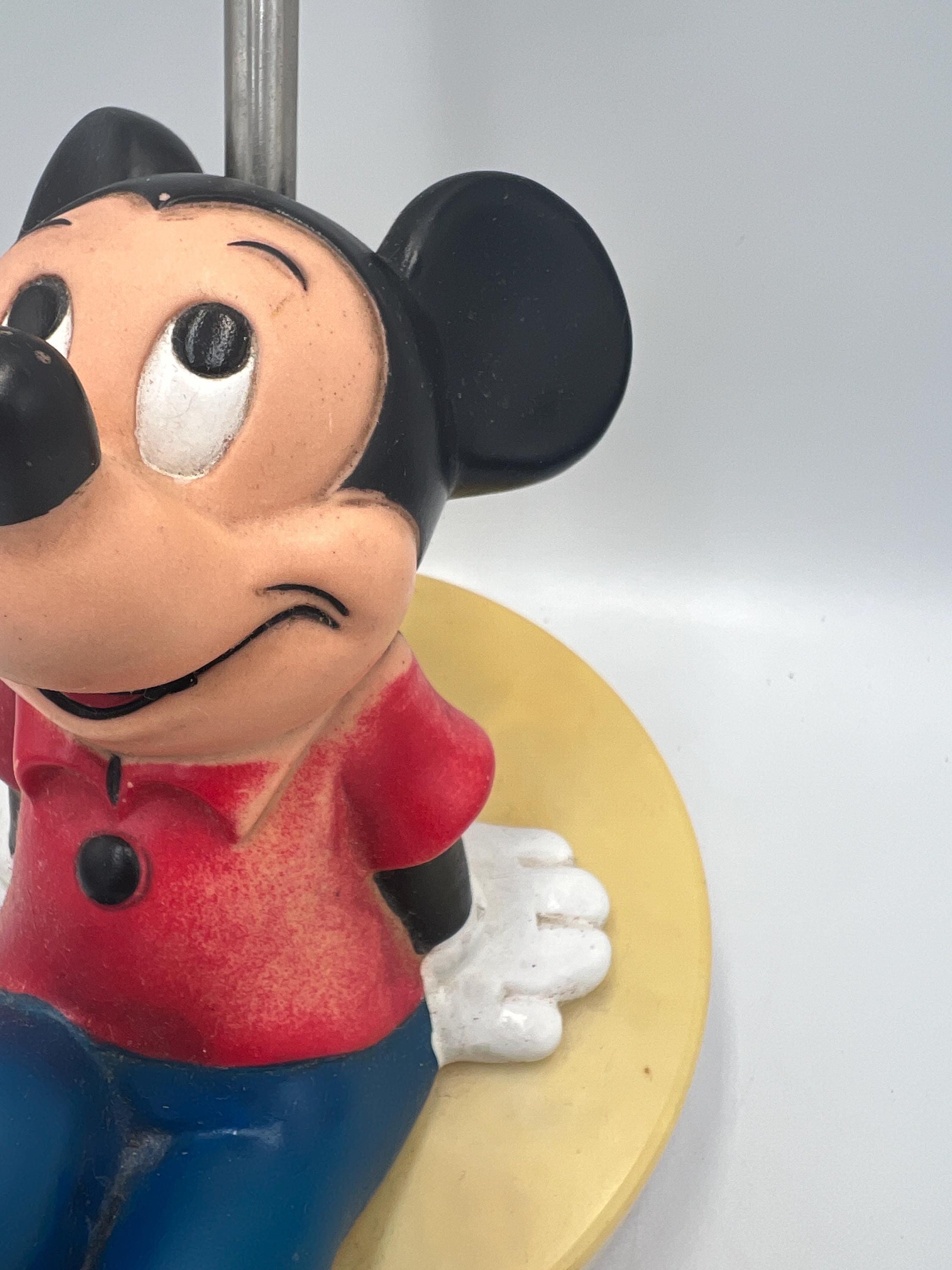 ミッキーマウスのテーブルランプ：1960年代のヴィンテージディズニー 