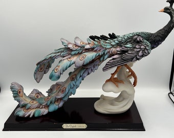 Collection De Capoli, sculpture de paon en résine de porcelaine, socle en bois 15 po. L