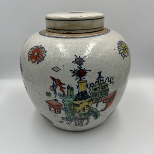 China Jingdezhen Blue and White Porcelain Doucai Jar
