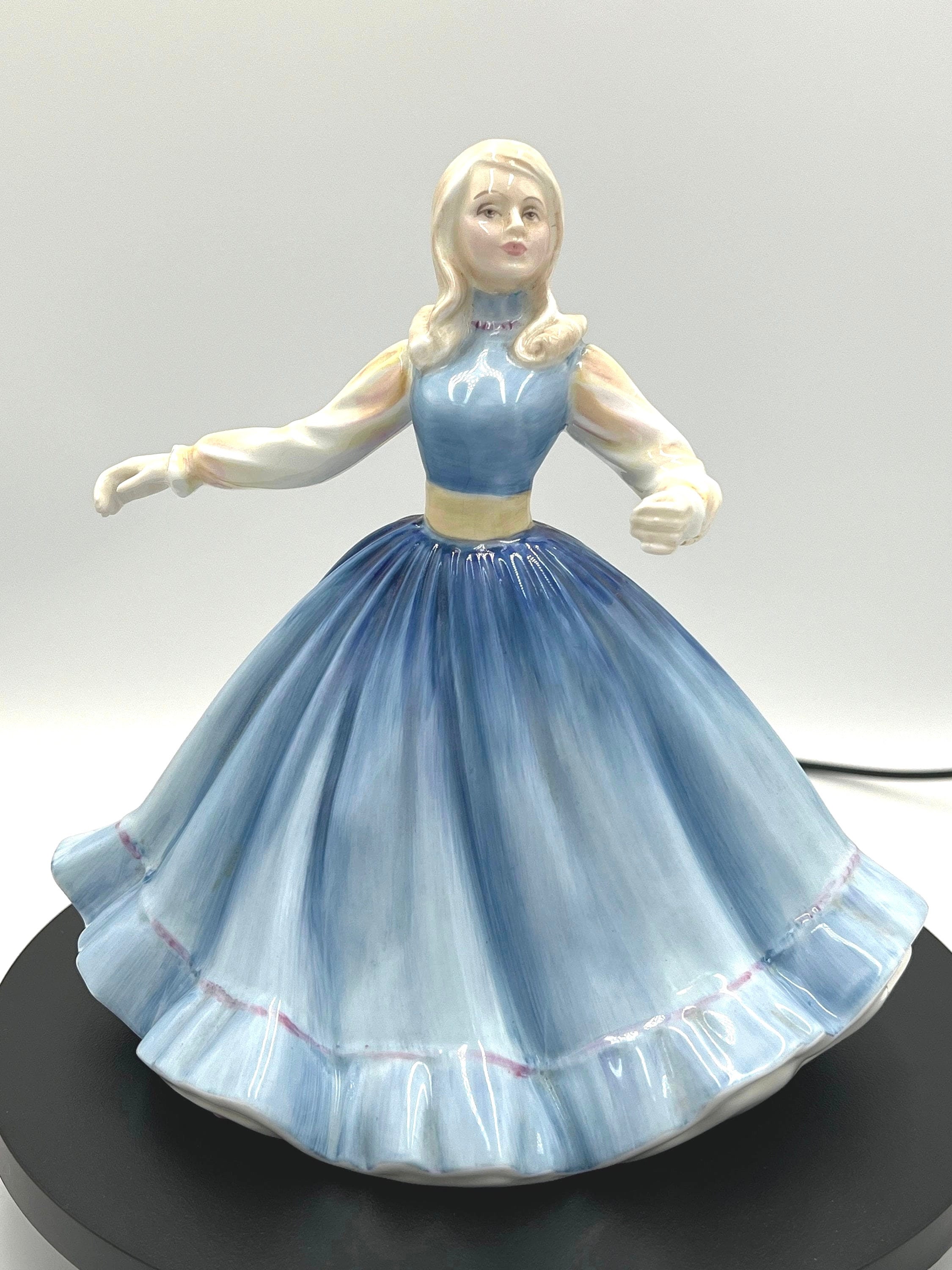 ロイヤルドルトン　ダイアナ　フィギュア Royal Doulton Figurines Princess Diana - Etsy