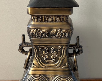 James Mont Style Brass Chinese Wine Vessel &#39;Hu&#39; Vase, Now as a Lamp