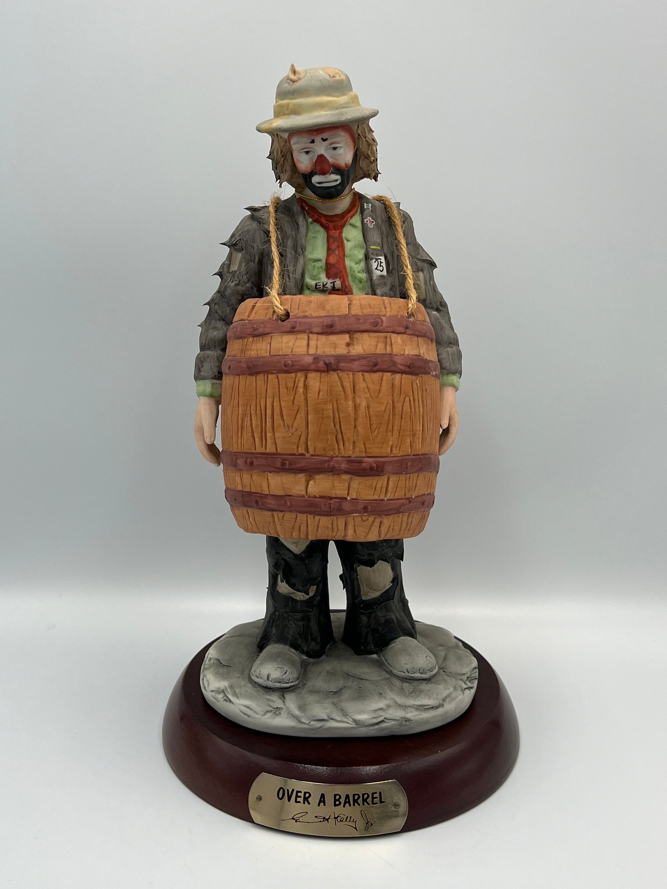 他の方発送×イタリア製【STUDIO CELLINI】 Bronze Clown Clown 'over a Barrel.' Emmett Kelly Jr, Porcelain Statue - Etsy