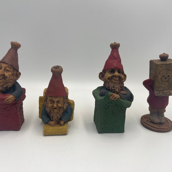 Tom Clark Gnomes. GIFT Christmas Gnomes set of 4