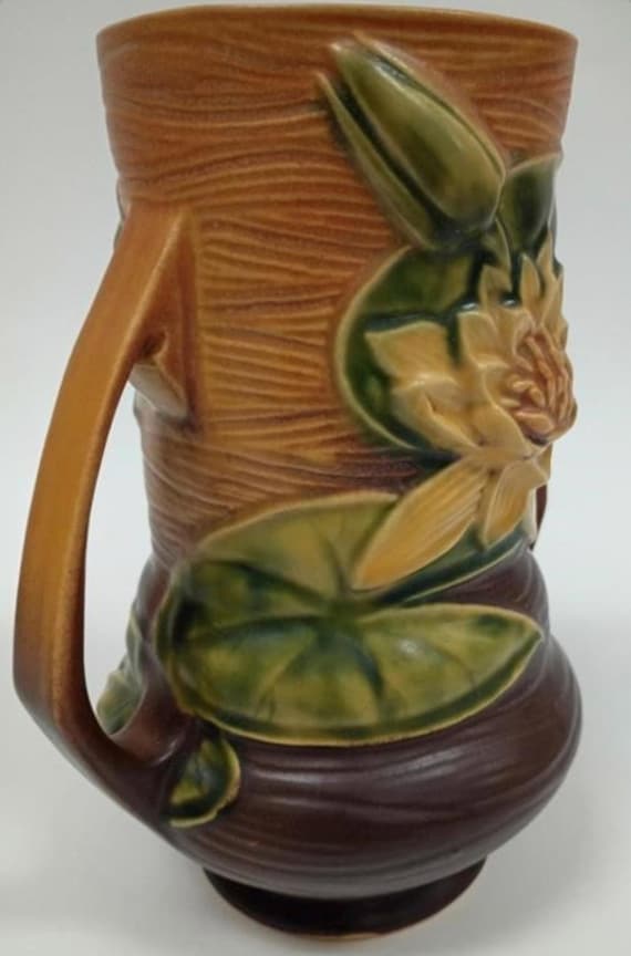 Roseville Pottery Brown Water Lily Vase 76-8
