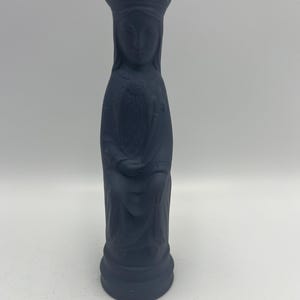Figura de reina de cerámica jaspeada Wedgwood: basalto azul vintage, 1972