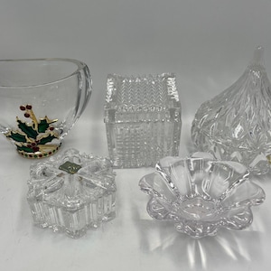 Vidrio artístico - Plato Mikasa - Jonal Hershey Kiss - Plato Holiday Teleflora - Copo de nieve - Pétalo de zinnia - Cubo