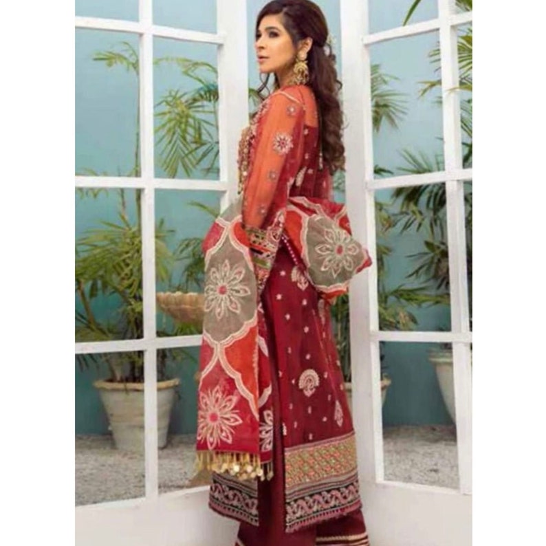 Latest Bridal Pakistani Indian Wedding dresses Heavy embroidery maxi long frock Collection dress Suits Clothes for USA UK Custom stitched zdjęcie 2