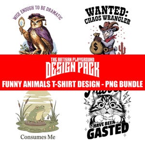 Puede incluir: Un conjunto de cuatro diseños de camisetas de animales divertidos con un búho, una cabra, una rana y un gato. El búho lleva una túnica morada y sostiene un espejo. La cabra lleva un sombrero de vaquero y sostiene una bolsa de dinero. La rana está sentada en un nenúfar. El gato lleva una corona y tiene el texto "Have Been Gasted" debajo.