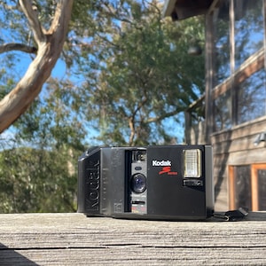 Kodak S Series S300MD Autowind (1988) Vintage Point and Shoot Compact 35mm Camera