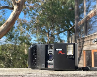 Kodak S Series S300MD Autowind (1988) Cámara compacta clásica de apuntar y disparar de 35 mm