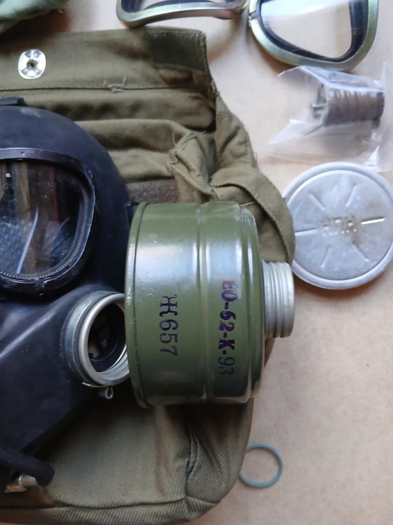 ソビエト連邦軍用ガスマスク PMK-1。GP-7V。フルセット。新品