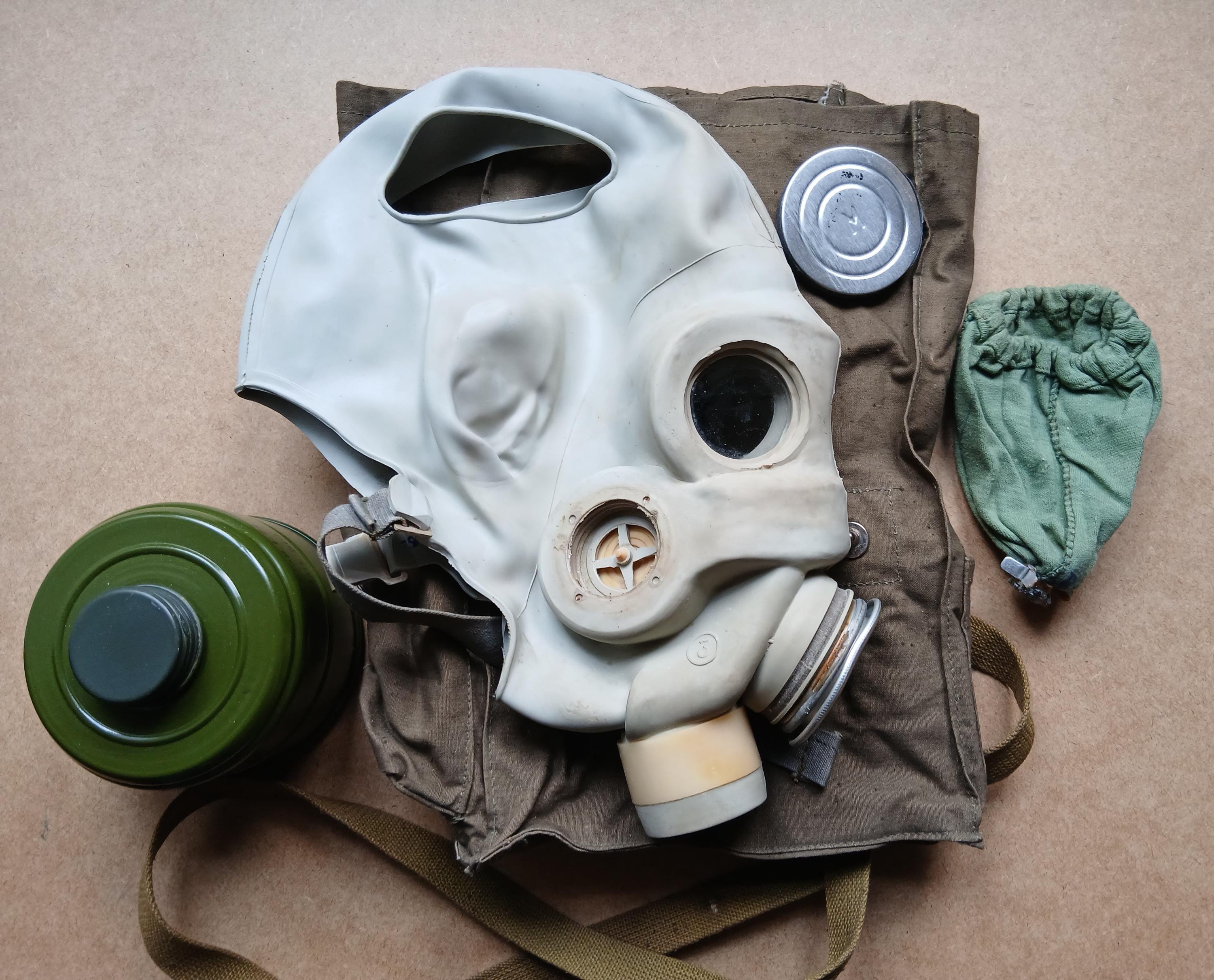 Pbf gas mask - Etsy 日本