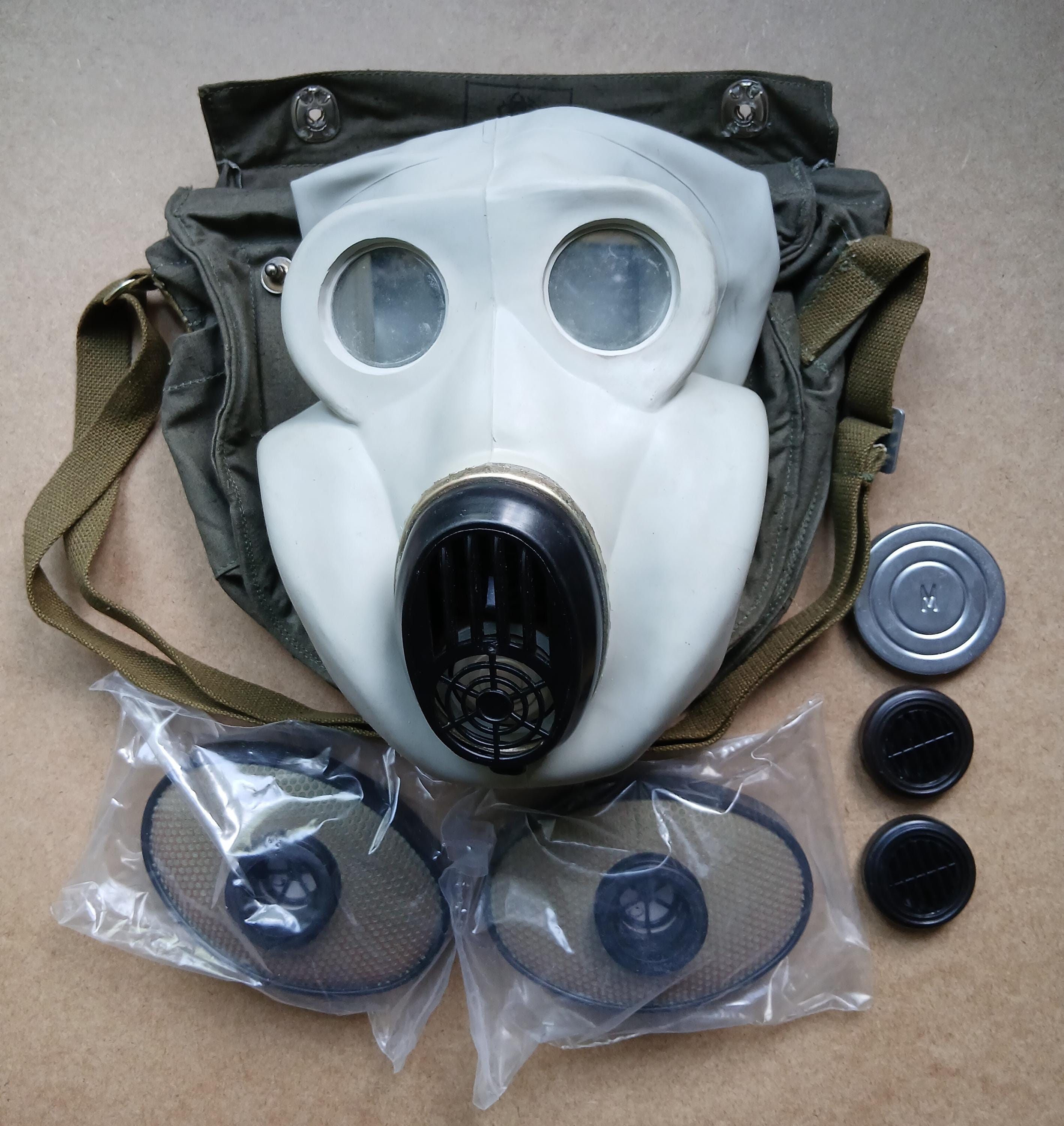 Pbf gas mask - Etsy 日本