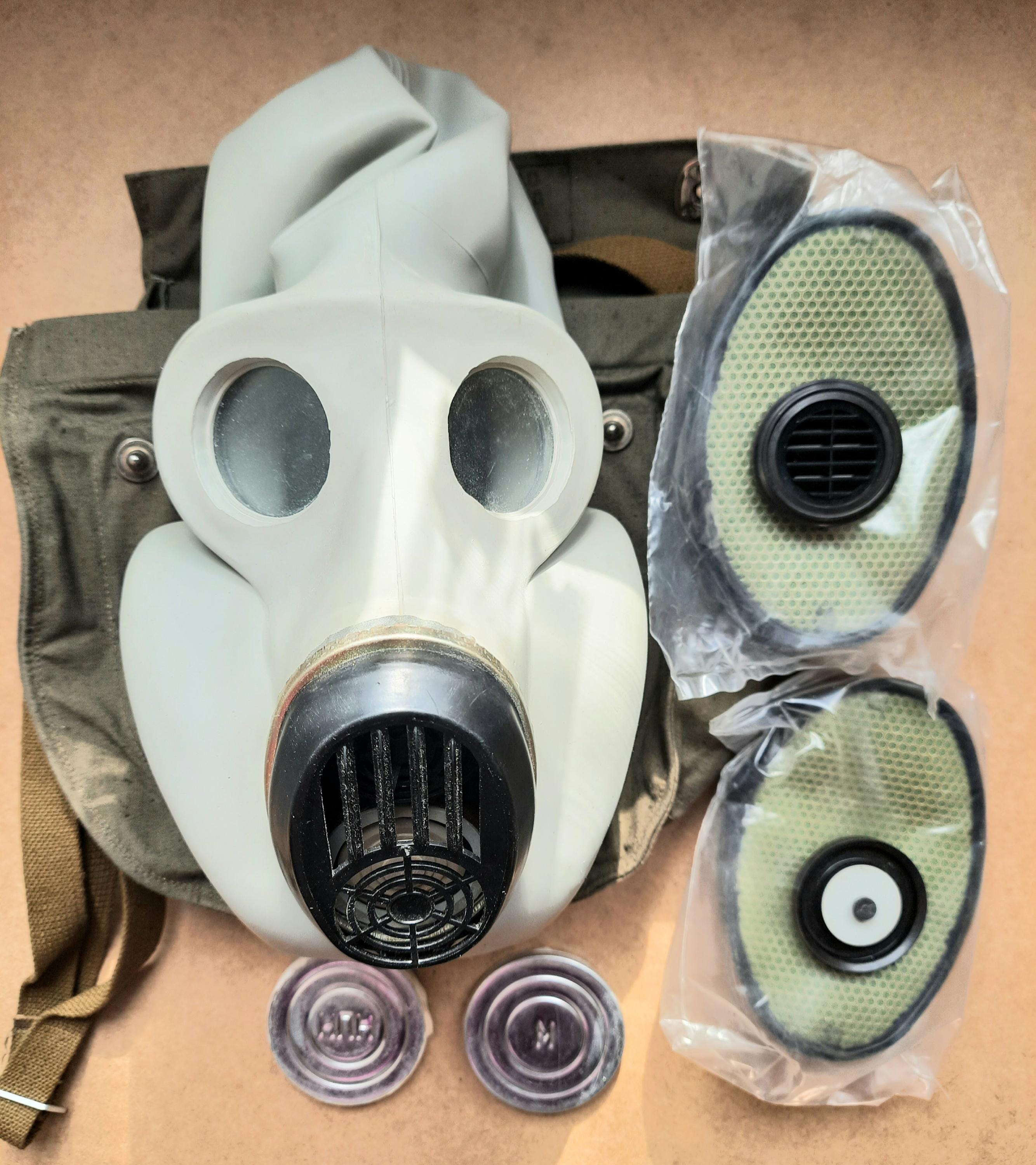 Gas mask eo 19 - Etsy 日本
