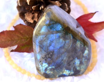 Freeform Labradorite Stone: 1lb 3oz, 4.125" H