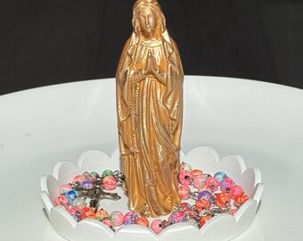 Praying Mary Rosary holder - small gold
