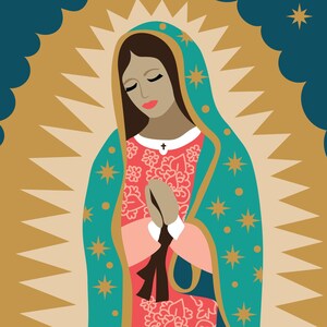 Puede incluir: Una ilustraci&oacute;n colorida de la Virgen Mar&iacute;a, representada con una t&uacute;nica azul y verde con estrellas doradas, y un vestido estampado en rojo y blanco. Ella est&aacute; rezando con las manos juntas.