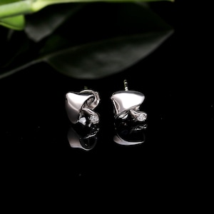 Tiny Mushroom Earrings in Sterling Silver, Mushroom Earrings, Mushroom Studs, Cartilage Studs, Minimalist Earring, Dainty Earrings SJU 171
