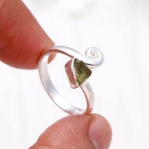 Natural Moldavite Ring,925 Solid Sterling Silver Ring, Raw Stone Moldavite, Genuine Czech Republic Moldavite Gemstone SJU230