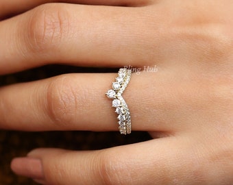 Diamond Tiara Band 14K Solid Gold Chevron Band Lab Diamond Wedding For Women Royal Curved Band Princess Crown Band V Shape Wedding Ring Gift