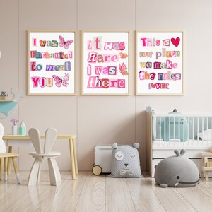 Romantiskt par heminredningstavla, rosa kärlekscitatposter, flickvänlig väggkonst, inredning i lägenhetssovrum, present bild 8