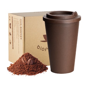 Hergestellt aus Kaffeesatz | Bio doppelwandiger Thermobecher zum Mitnehmen | Biomaterialien auf Zuckerrohrbasis | brauner Coffee to go isolierter Becher | Biokaffee